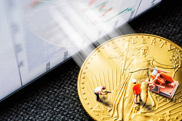 інвестування в золоті монети
 - Фото, зображення