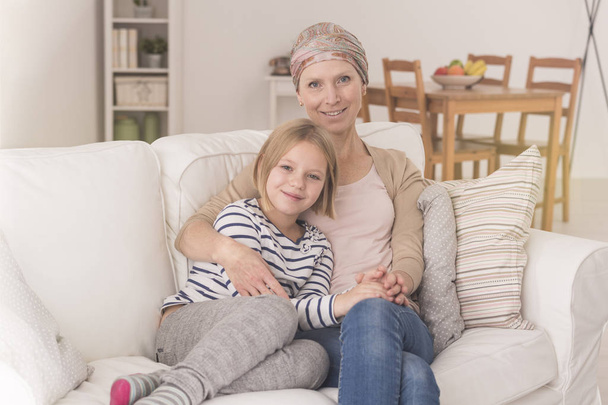 Woman with leukemia with daughter - Fotoğraf, Görsel
