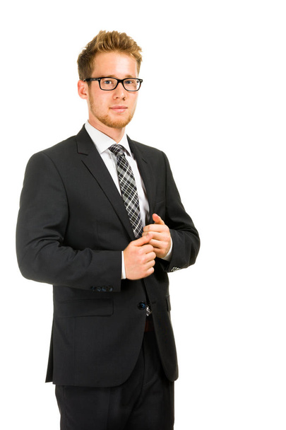 Νέος, όμορφος επιχειρηματίας με μαύρο κοστούμι.. - Φωτογραφία, εικόνα