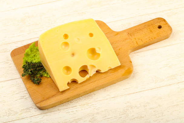 Pedazo de sabroso queso
 - Foto, imagen