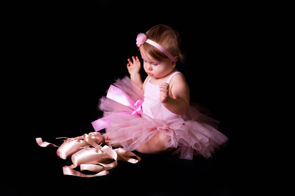 Little ballerina in a pink  - Foto, Imagem