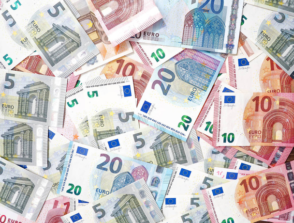 Euro bankovky jako pozadí, hodně peněz, mince, koncepce, růstu ekonomiky, měny, šifrovací měna, nové technologie - Fotografie, Obrázek