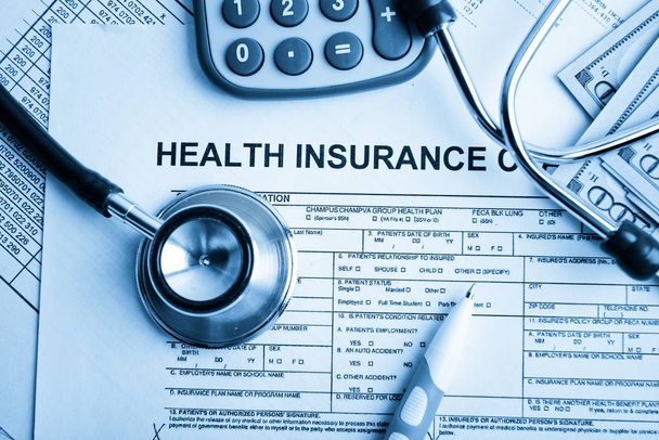 Health insurance application form  - 写真・画像