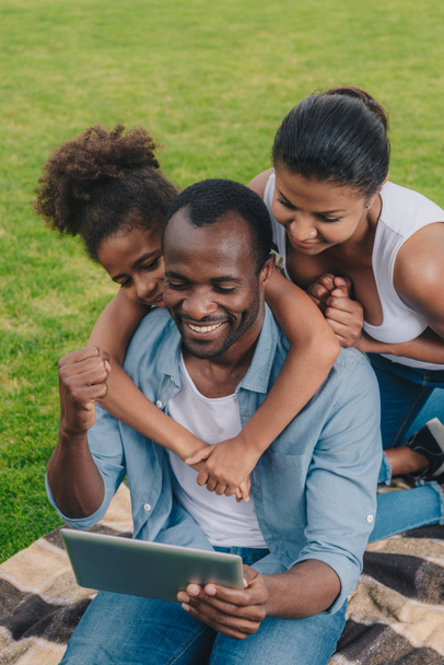 african american family with tablet - Photo, Image