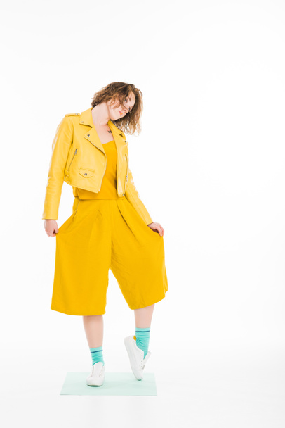 girl in trendy yellow clothes - Fotó, kép
