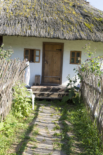 Old houses with thatched roofs. - Photo, Image