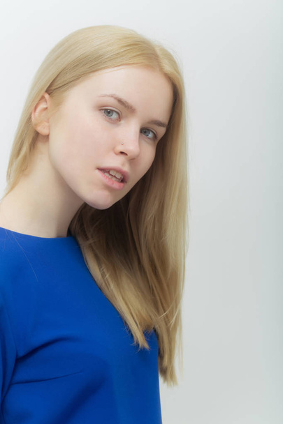 Girl with no makeup on face and blond long hair - Foto, immagini