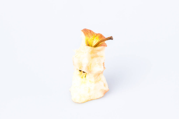 Pomme mordue sur blanc
 - Photo, image