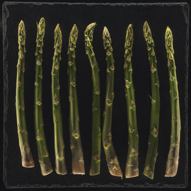 fresh green asparagus  - Фото, изображение