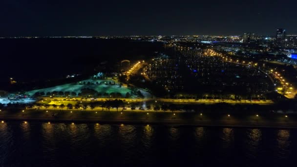 Luchtfoto nacht schot noordelijke eiland Chicago 4k - Video