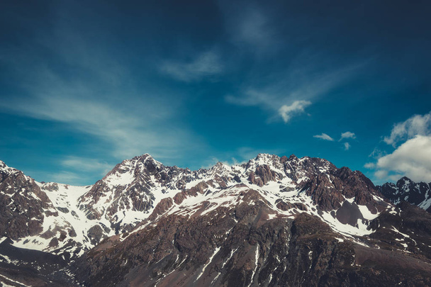 Зимний пейзаж горного хребта
 - Фото, изображение