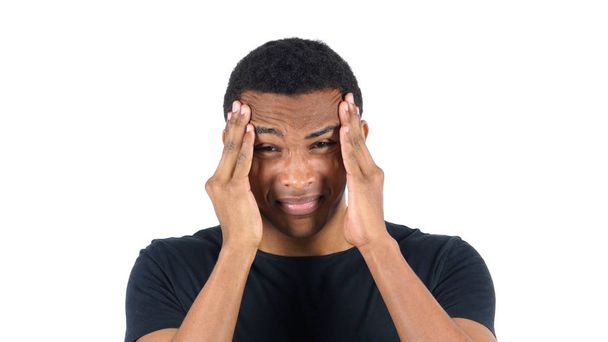 Onder druk van Afro-Amerikaanse Man met hoofdpijn - Foto, afbeelding