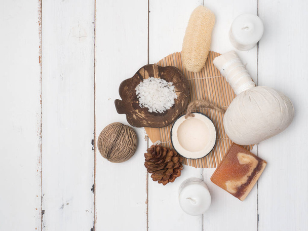 Aromatherapy  product  Spa set ,candle ,soap,coconut,  massage  - Foto, immagini