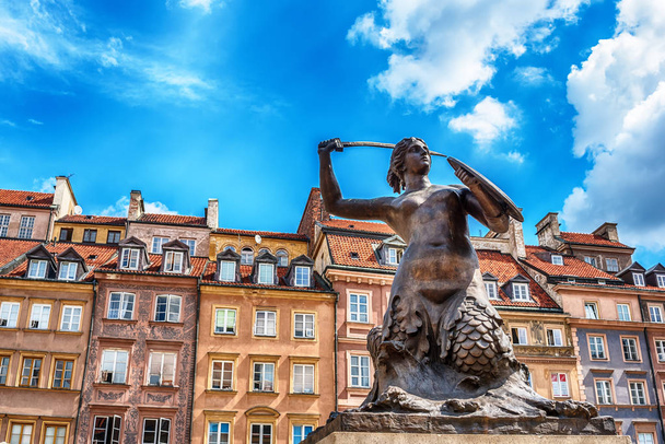 Статуя русалки з Варшавського, польський Syrenka Warzawska, символ Варшави - Фото, зображення