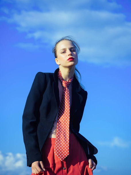 Model in red tie and jacket - Valokuva, kuva