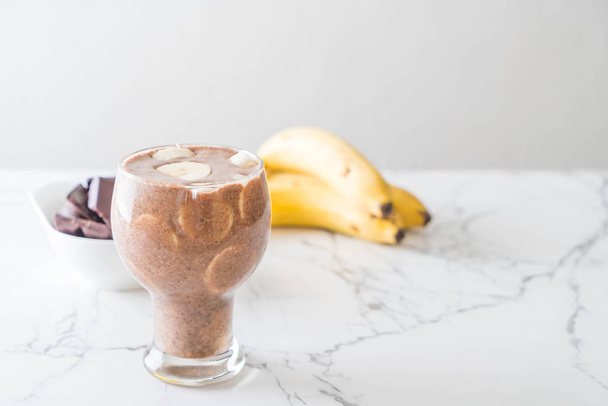 chocolate banana milkshake - Valokuva, kuva