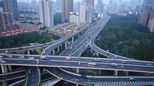 zaman atlamalı, ağır trafik otoyol kavşağı, Shanghai manzarası havadan görünümü - Video, Çekim