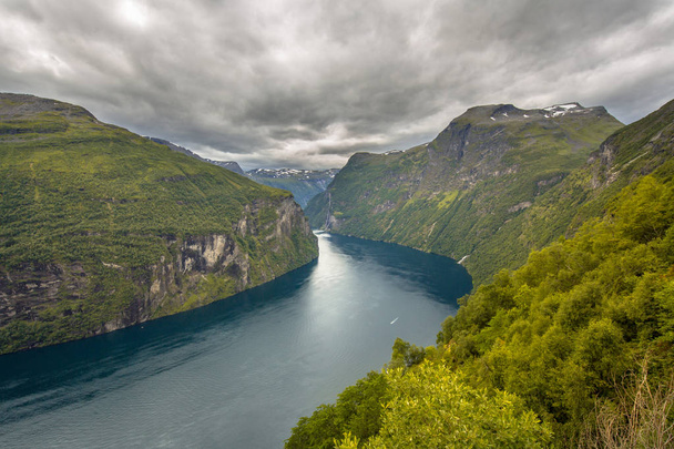 Geirangerfjord nézőpontból látható - Fotó, kép