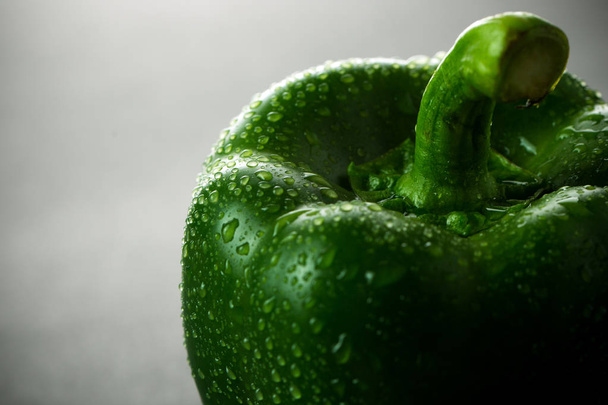 Green bell pepper - Fotoğraf, Görsel
