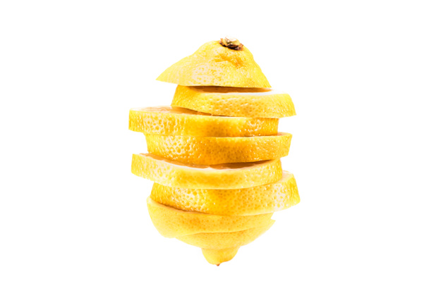 sappige citroen gesneden - Foto, afbeelding