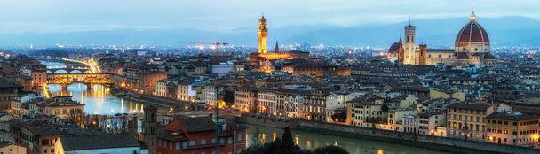 Вид с площади Микеланджело
 - Фото, изображение