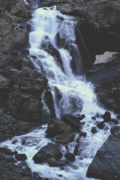 Beautiful mountain waterfall - Fotoğraf, Görsel