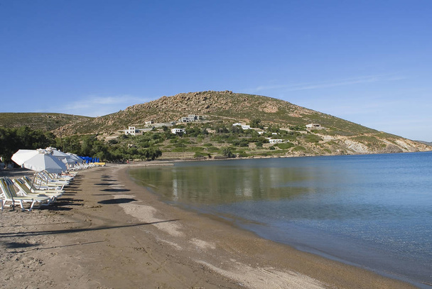 plaża na wyspie patmos w Grecji - Zdjęcie, obraz