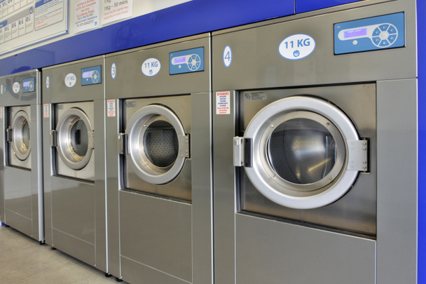 24 horas Self Service Laundry Facility
  - Foto, Imagem