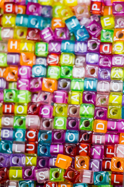 Барвисті кубики літер абетки
 - Фото, зображення