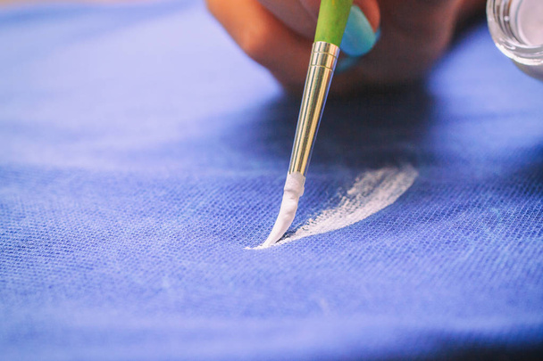 process Drawing on textiles - Foto, Imagem