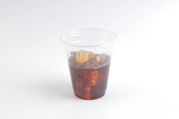  kalter Tee; Objekte auf weißem Hintergrund - Foto, Bild