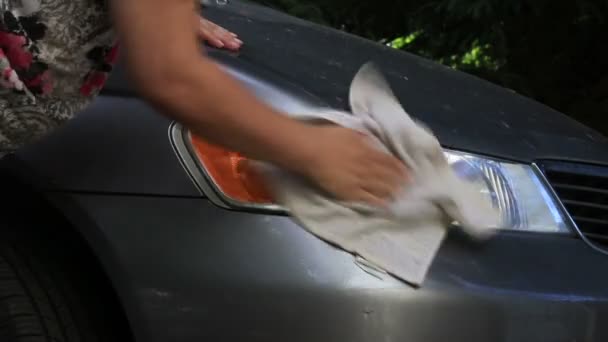 Washing dirty gray van headlights - Footage, Video