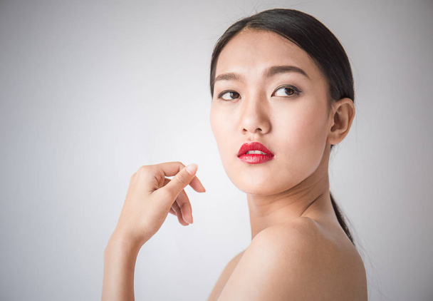 Beauty portrait of young asian woman - Foto, immagini