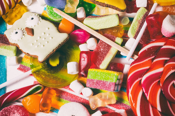 Фон с различными красочными конфеты
 - Фото, изображение