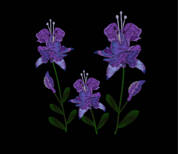 Hermosas flores de color lila fucsia. Bordado de jeans. El bordado es suave. Ilustración vectorial sobre fondo negro
. - Vector, Imagen