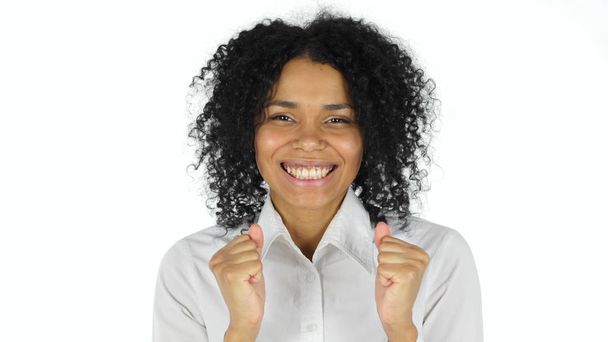 驚かれる幸せなアフロ ・ アメリカ人女性 - 写真・画像