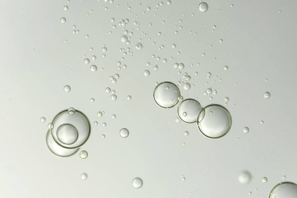Šampaňské bublinky ve sklenici - Fotografie, Obrázek