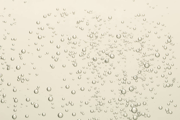 Burbujas sobre un fondo borroso
 - Foto, imagen