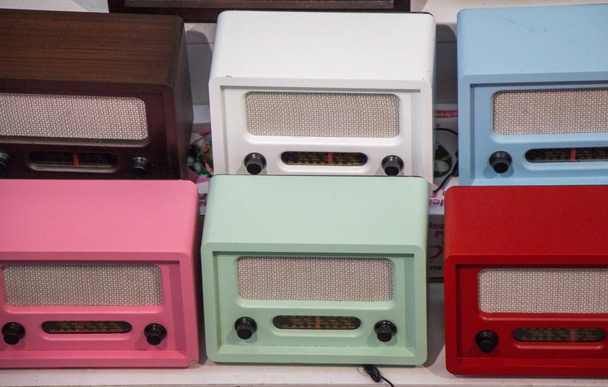Set alter Radios im Retro-Stil - Foto, Bild