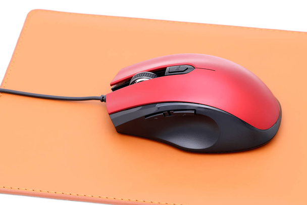 Počítačová myš na podložce myši - Fotografie, Obrázek