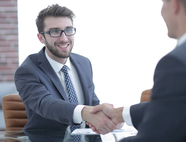 welcome and handshake business partners - Foto, Bild