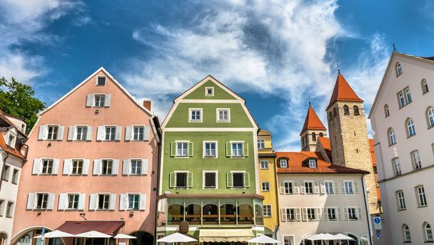 Épületek a régi város, Regensburg, Németország - Fotó, kép