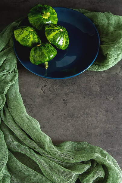 Healthy and delicious green patissons. dark background. Vegetari - Foto, Imagem
