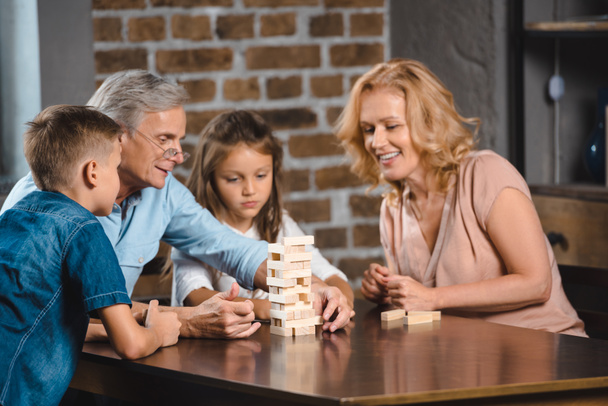 family playing blocks wood game - Zdjęcie, obraz