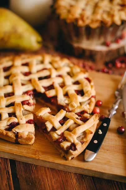 Homemade pie with cranberries - Photo, Image