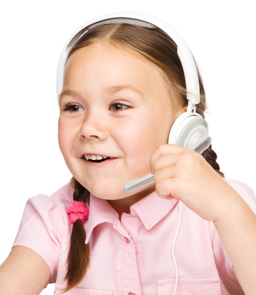 Young girl is working as an operator at helpline - Foto, Imagen