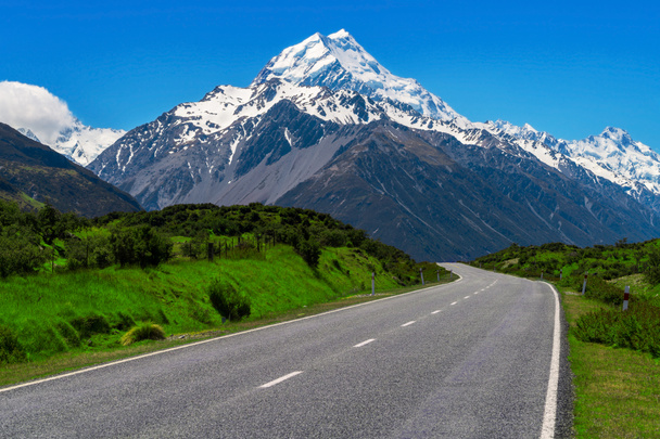 Estrada para Mt Cook, Nova Zelândia
. - Foto, Imagem