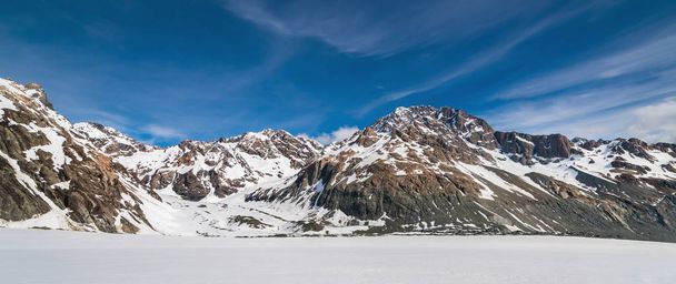Winter landscape of snow mountain background. - Foto, Bild
