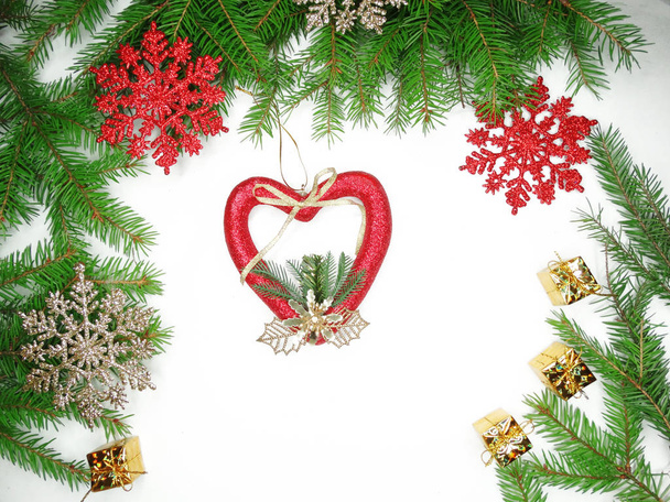 navidad decoración composición con ramas de abeto guirnalda luz
 - Foto, Imagen