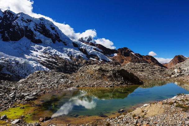 Krásné hory krajiny v Cordillera Huayhuash - Fotografie, Obrázek